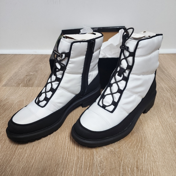 NWT Alfani Tompson white black puffer booties winter snow zip boots 9 - Picture 4 of 9
